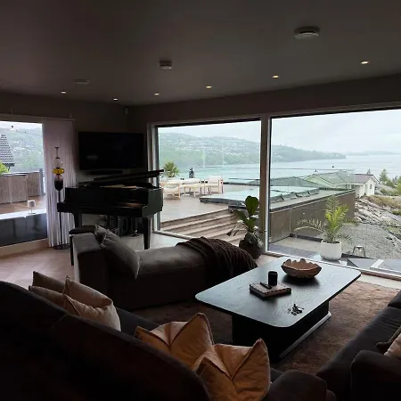 Villa Panoramic With Pool, Spa, And Sea View In *