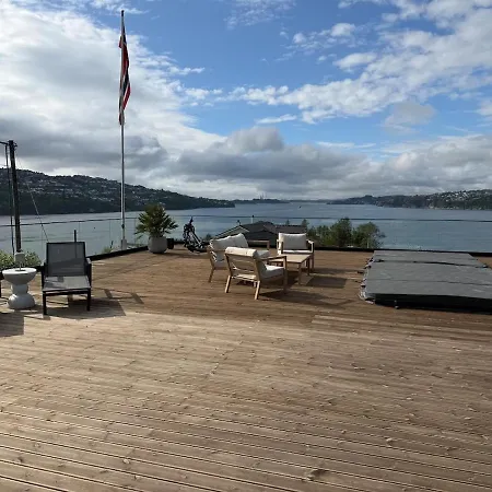 Villa Panoramic With Pool, Spa, And Sea View In Bergen