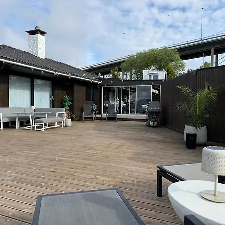 Villa Panoramic With Pool, Spa, And Sea View In Bergen